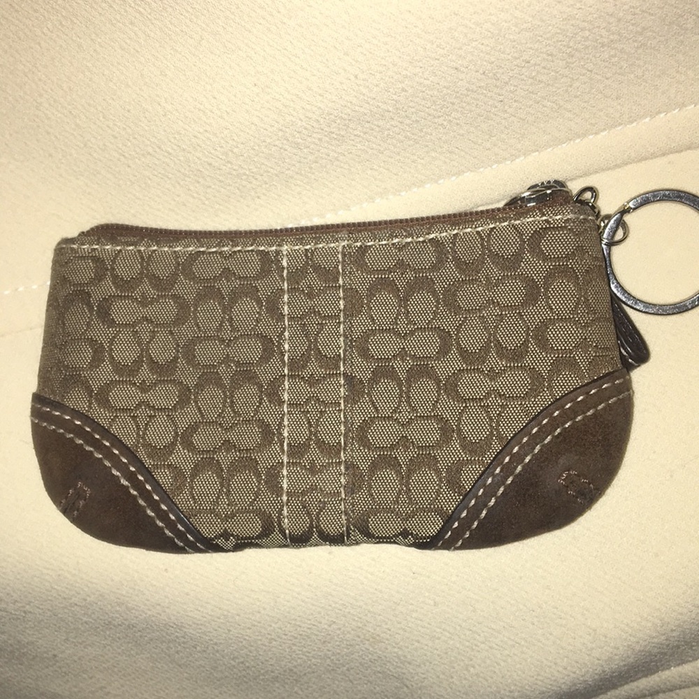 EUC Coach Logo Suede Coin Purse Wallet Keychain - Picture 2 of 6